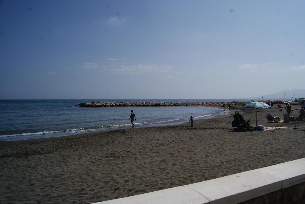 Casa Lopez- Lujosa Casa De Playa En Malaga Villa Eksteriør bilde